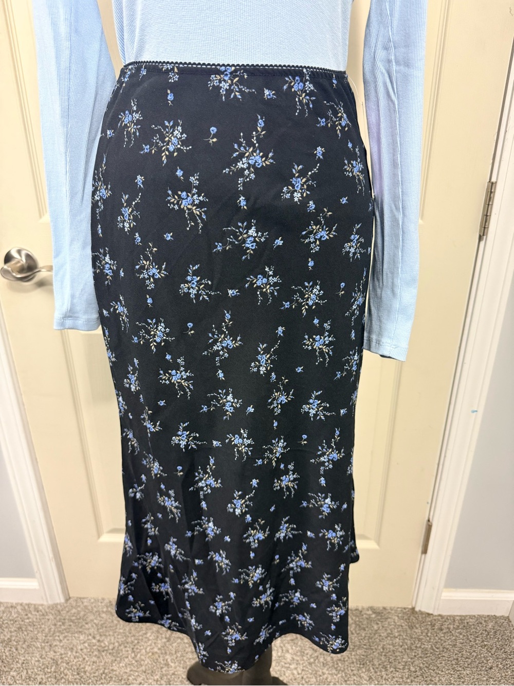 wild fable Black Floral Midi Skirt with Blue Blossoms